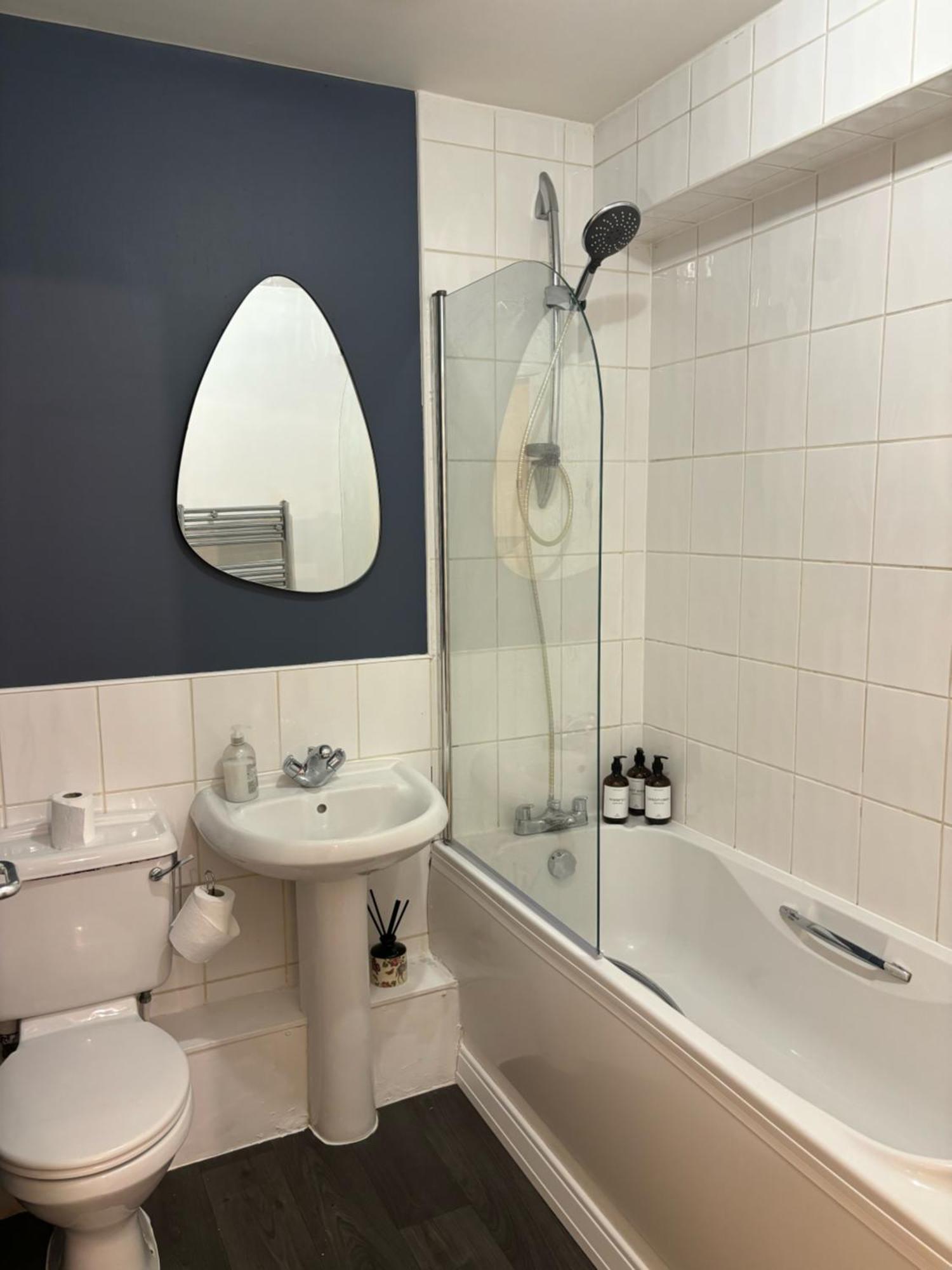 Modern 2 Bdr Flat In Nottingham City Centre With Free Parking Buitenkant foto