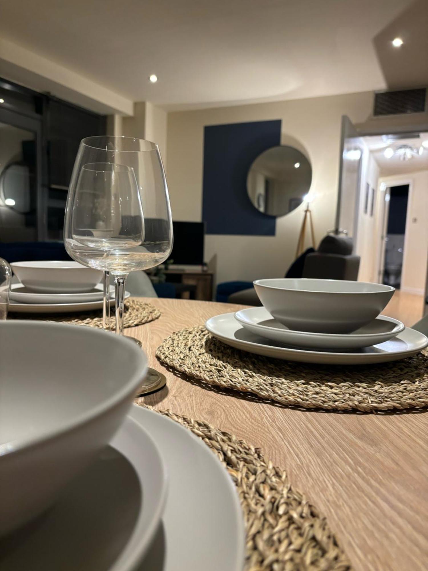 Modern 2 Bdr Flat In Nottingham City Centre With Free Parking Buitenkant foto